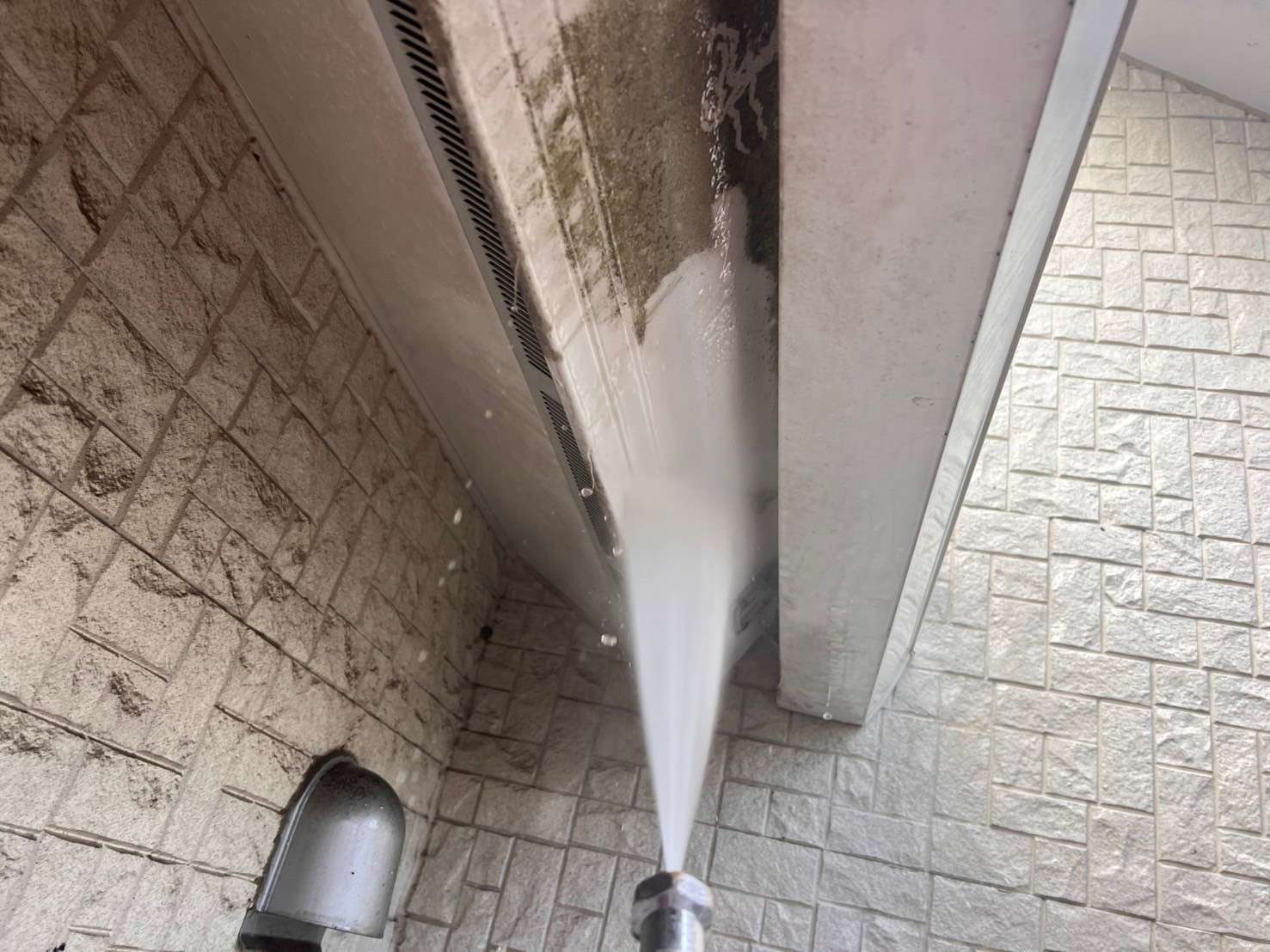 野田市・柏市・流山市の外壁塗装は美装柳屋へ /【作業のご紹介】千葉県野田市K様邸・高圧洗浄作業